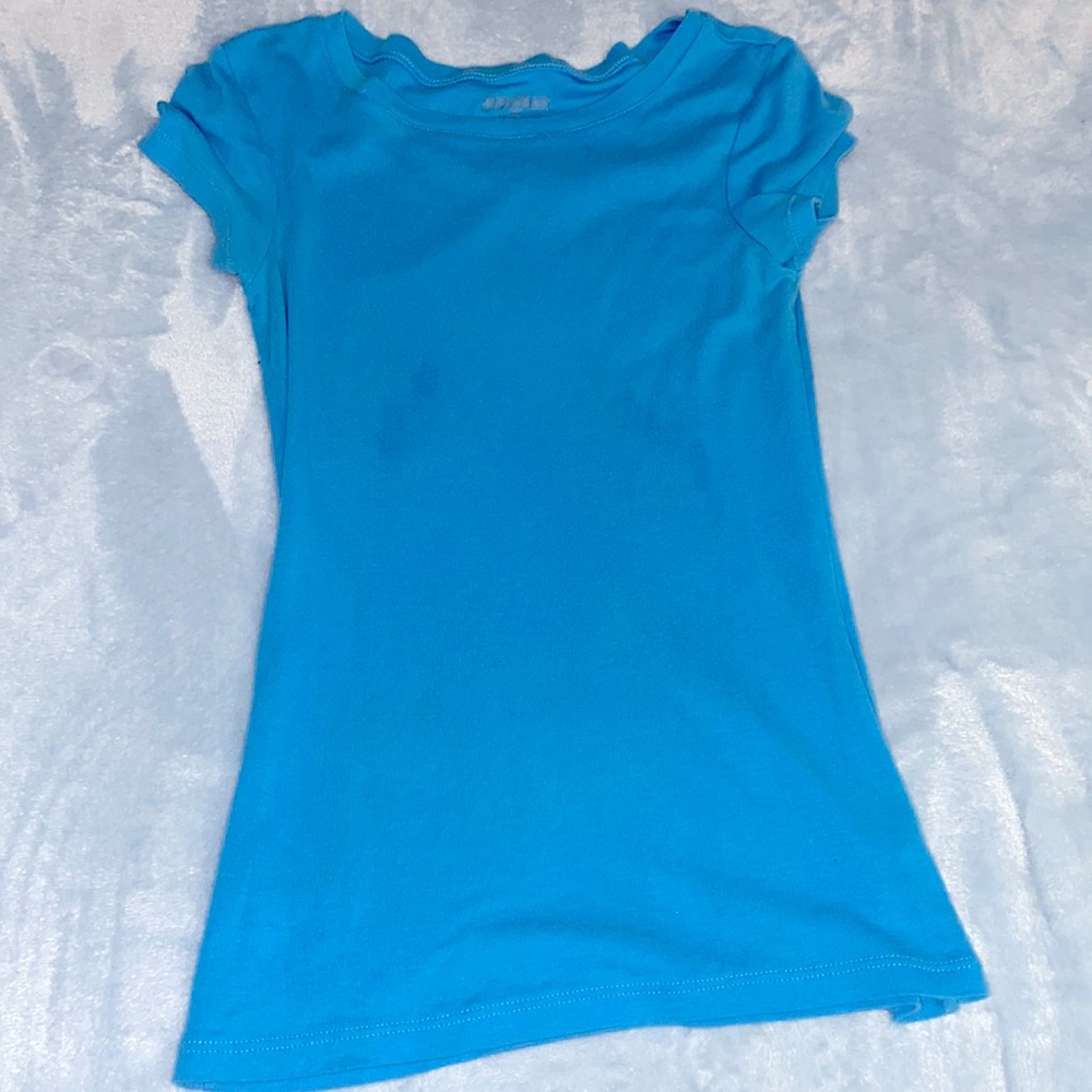 Blue short sleeve shirt